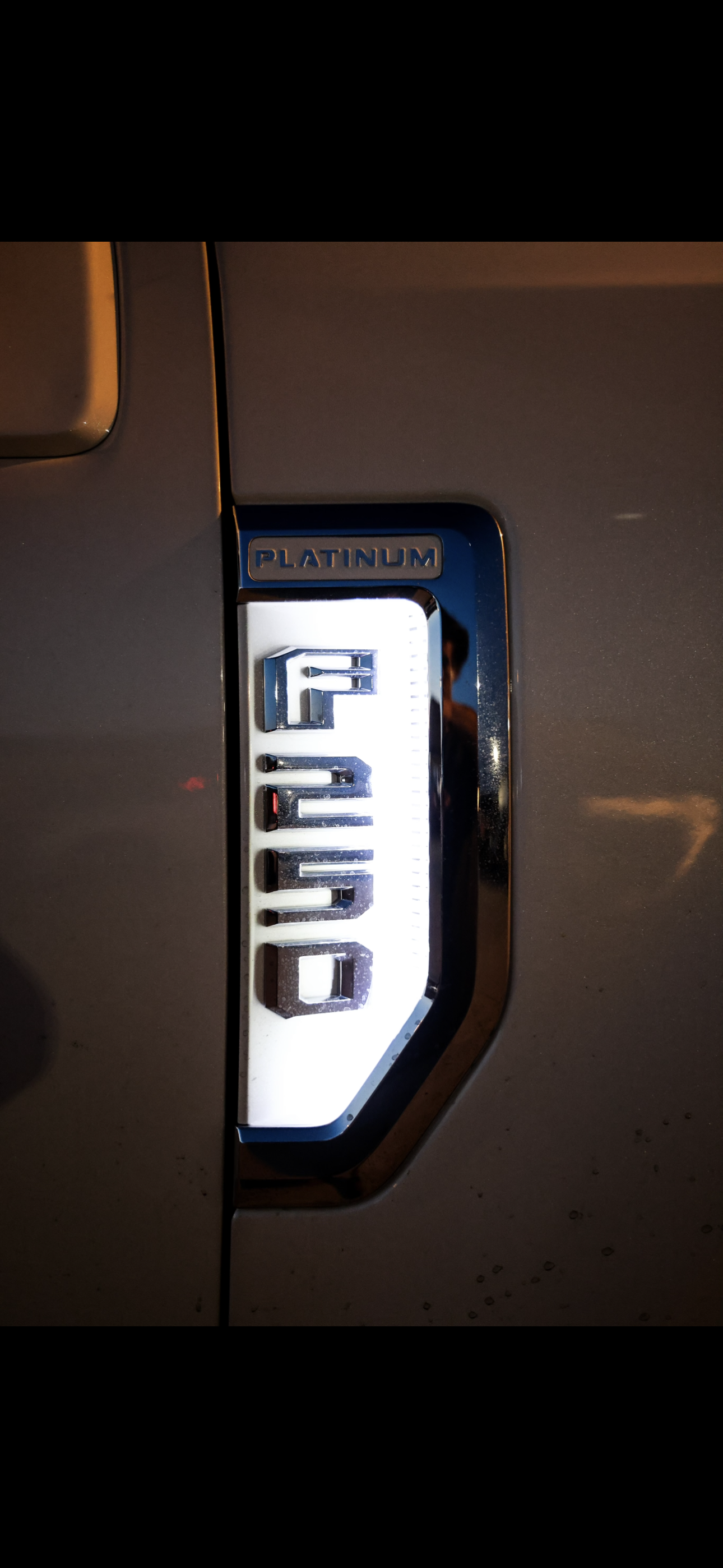 17-22 F250/F350 Fender Vent Badge Lights – Showoff Garage 17-22 F250/F350 Fender Vent Badge Lights – Showoff Garage